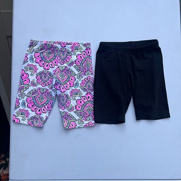 Carters and Cat & Jack Girl shorts size 7/8 - Picture 1 of 4